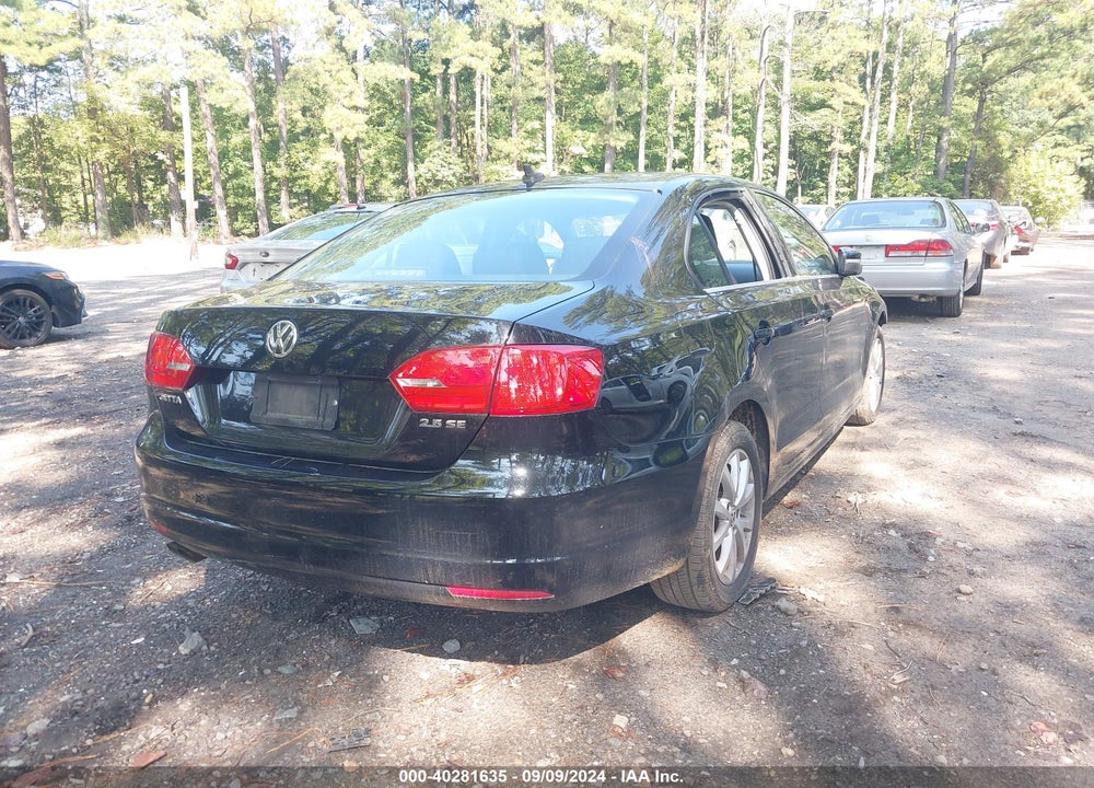 2013 VOLKSWAGEN JETTA 2.5L SE VIN: 3VWDP7AJ7DM280173