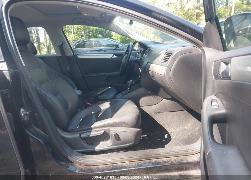 2013 VOLKSWAGEN JETTA 2.5L SE VIN: 3VWDP7AJ7DM280173