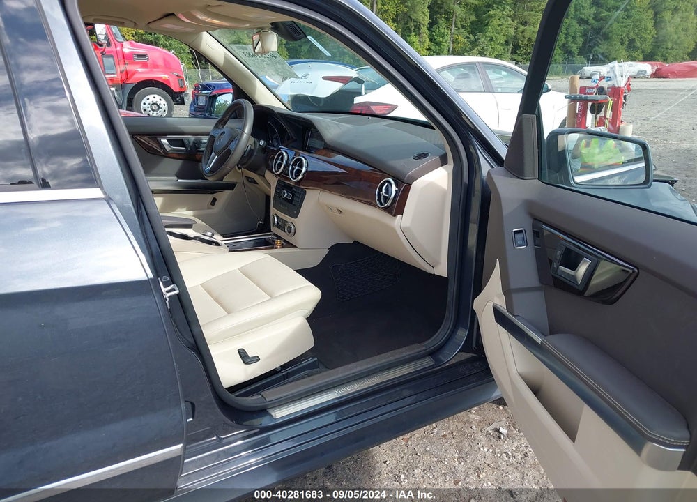 2013 MERCEDES-BENZ GLK 350 VIN: WDCGG5HB6DG109227