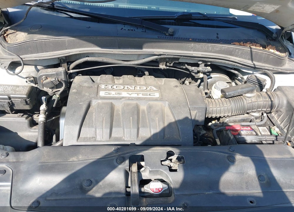 2005 HONDA PILOT LX VIN: 2HKYF18115H552363