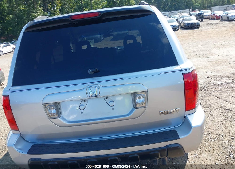 2005 HONDA PILOT LX VIN: 2HKYF18115H552363