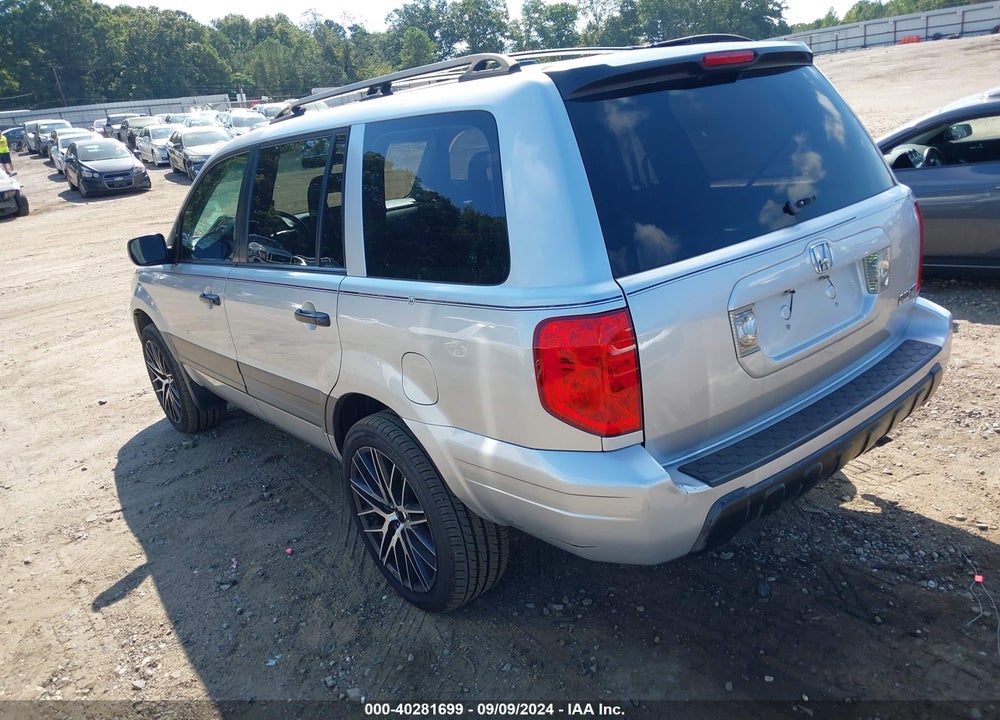 2005 HONDA PILOT LX VIN: 2HKYF18115H552363