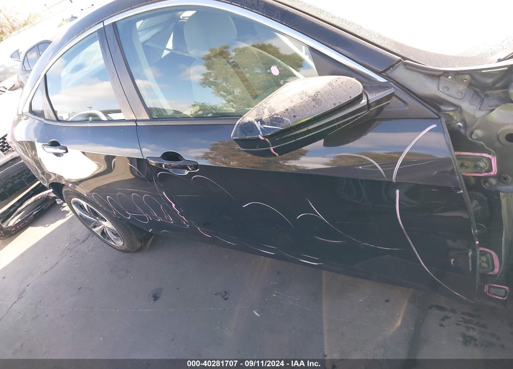 2019 HONDA CIVIC LX VIN: 2HGFC2F62KH523092