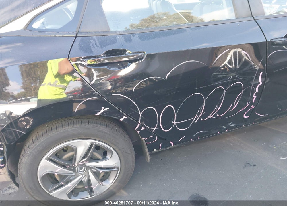 2019 HONDA CIVIC LX VIN: 2HGFC2F62KH523092