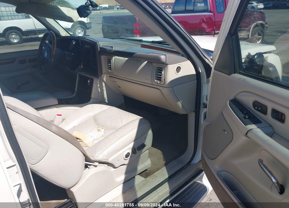 2004 CADILLAC ESCALADE STANDARD VIN: 1GYEK63N44R132359