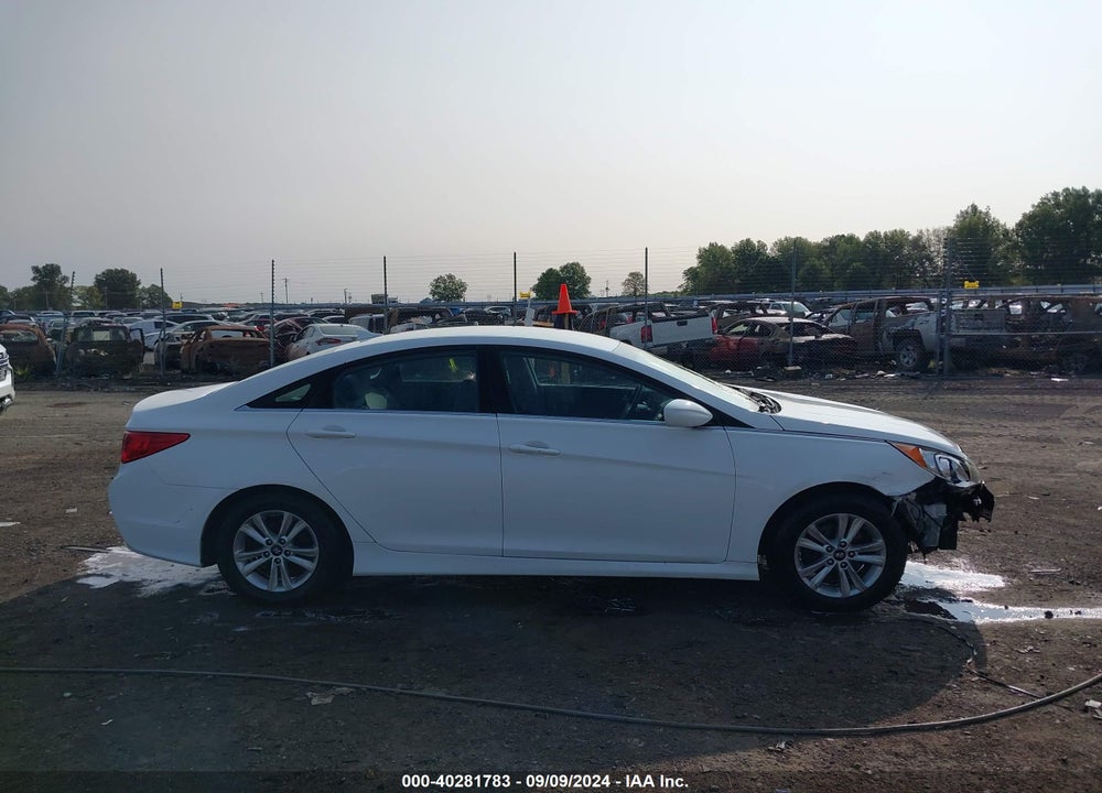2014 HYUNDAI SONATA GLS VIN: 5NPEB4ACXEH884474