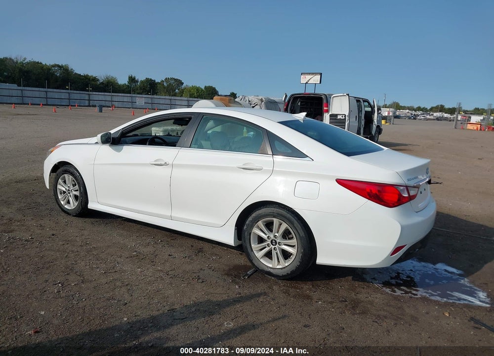2014 HYUNDAI SONATA GLS VIN: 5NPEB4ACXEH884474