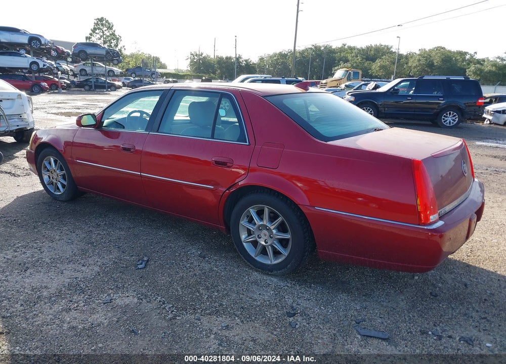 2011 CADILLAC DTS LUXURY COLLECTION VIN: 1G6KD5E61BU102445