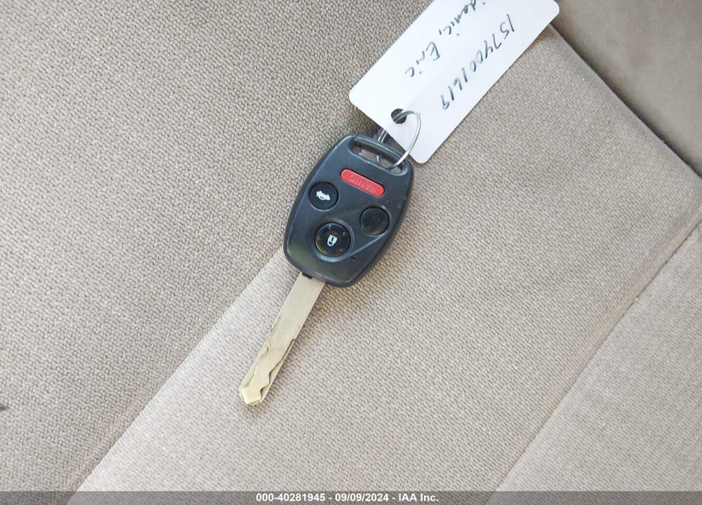 2005 HONDA ACCORD 2.4 LX VIN: 1HGCM56405A060002