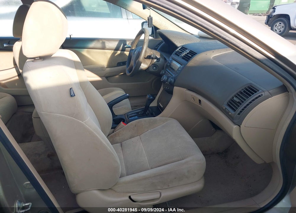 2005 HONDA ACCORD 2.4 LX VIN: 1HGCM56405A060002