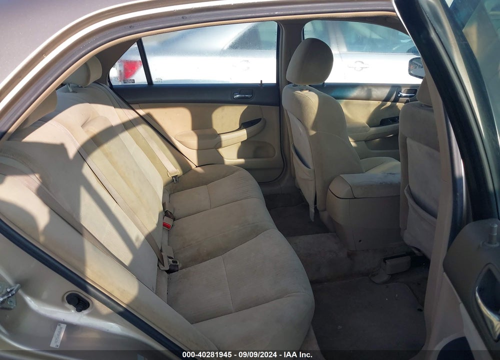 2005 HONDA ACCORD 2.4 LX VIN: 1HGCM56405A060002