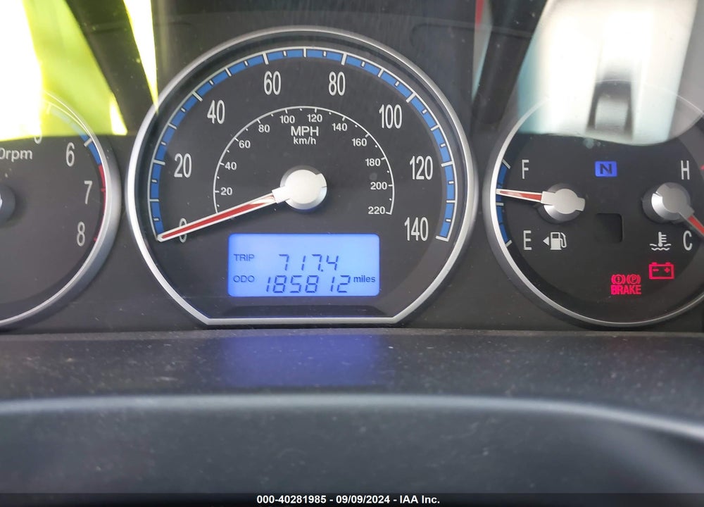 2009 HYUNDAI SANTA FE GLS VIN: 5NMSG73D99H259188