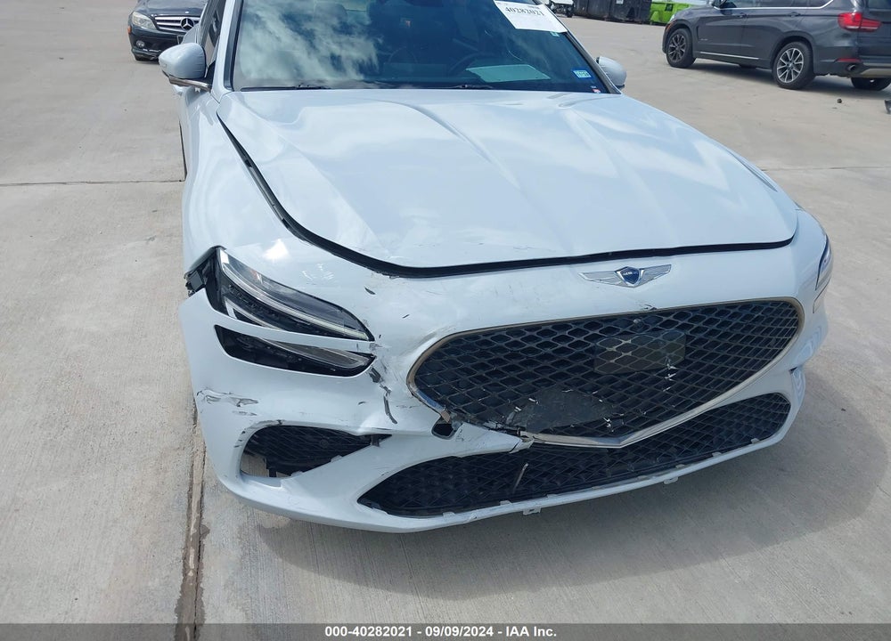 2022 GENESIS G70 3.3T RWD VIN: KMTG54TE8NU090305