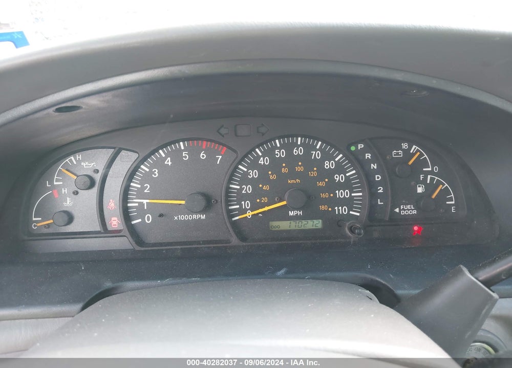 2003 TOYOTA TUNDRA SR5 V8 VIN: 5TBRT34183S364762
