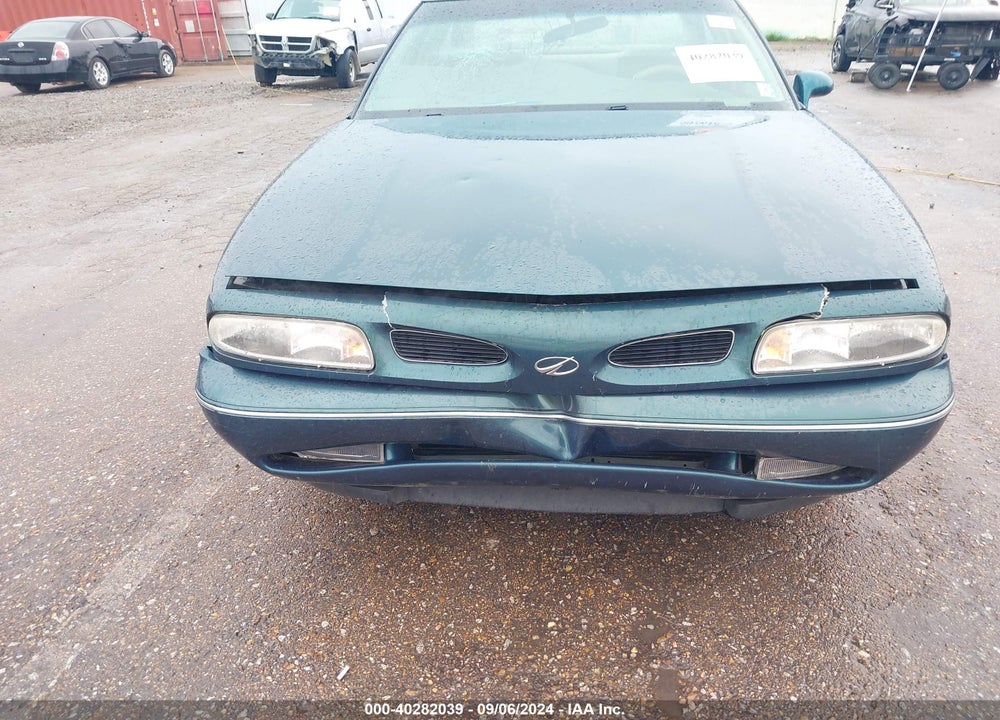 1998 OLDSMOBILE EIGHTY-EIGHT LS VIN: 1G3HN52K9W4850873