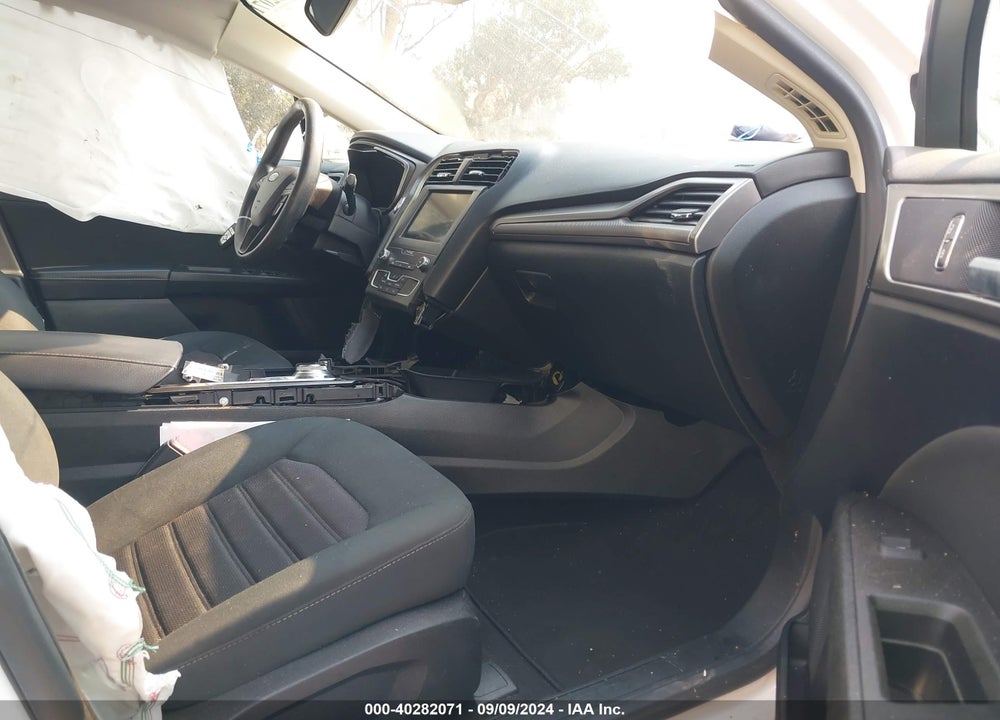 2020 FORD FUSION SE VIN: 3FA6P0HD7LR127450