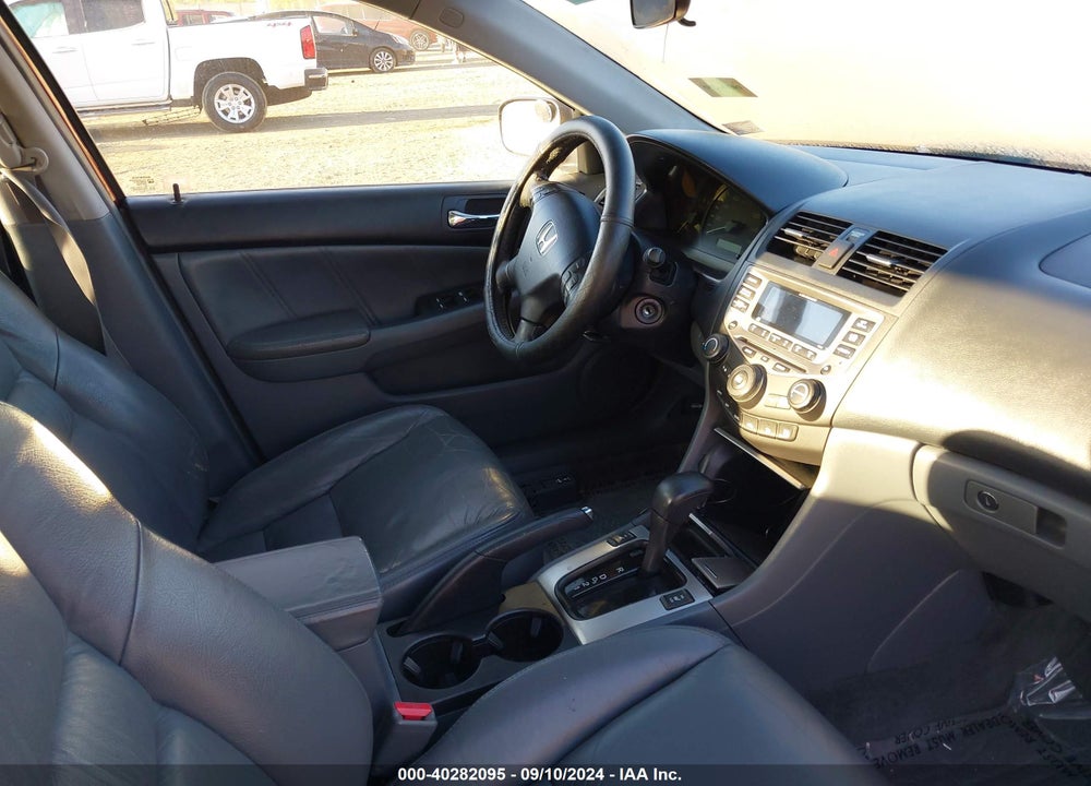 2006 HONDA ACCORD 3.0 EX VIN: 1HGCM665X6A025306