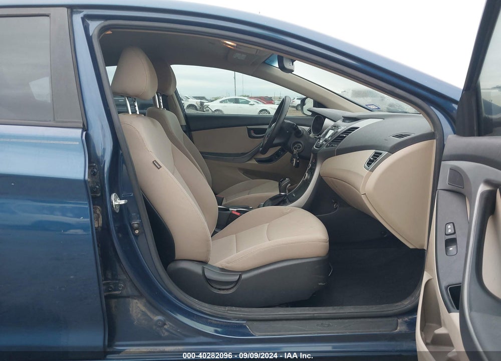 2015 HYUNDAI ELANTRA SE VIN: KMHDH4AE0FU267244