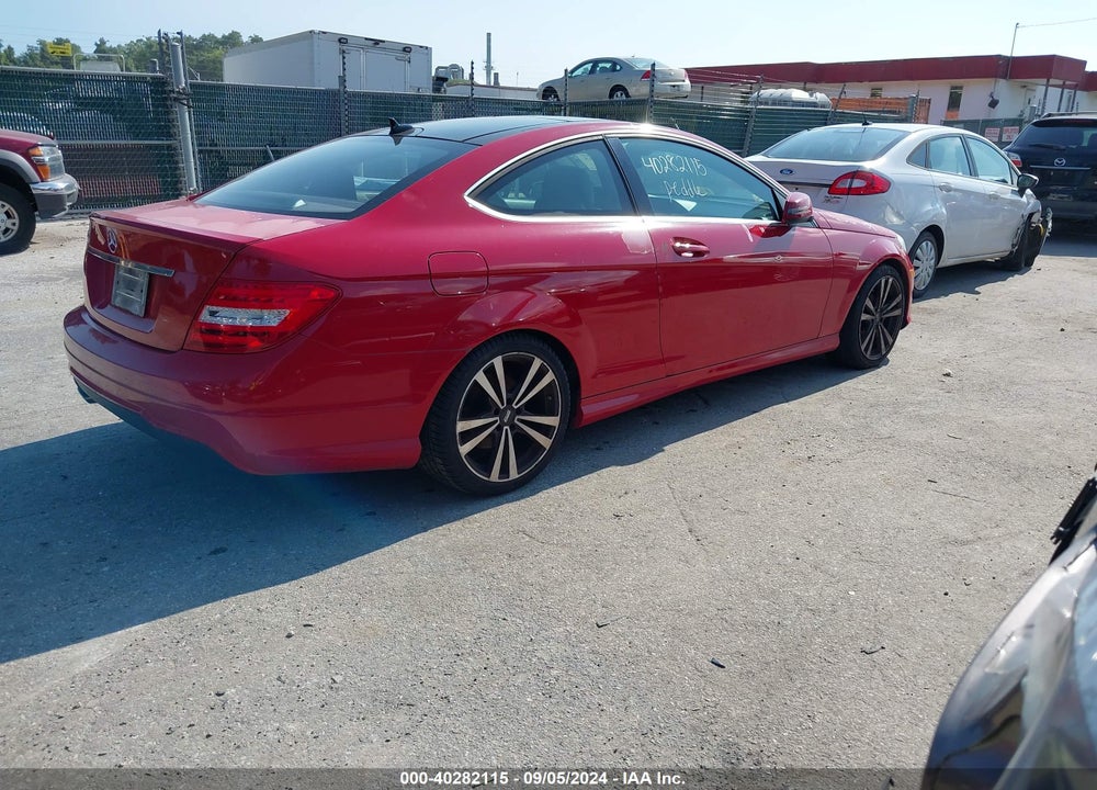 2014 MERCEDES-BENZ C 250 VIN: WDDGJ4HBXEG288865