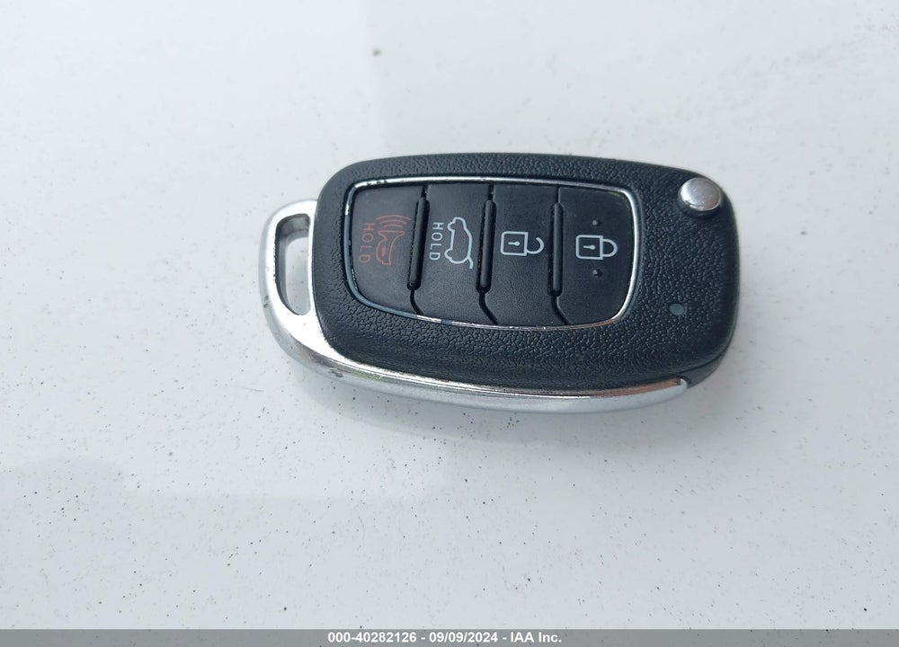 2018 HYUNDAI TUCSON SEL VIN: KM8J3CA43JU689584