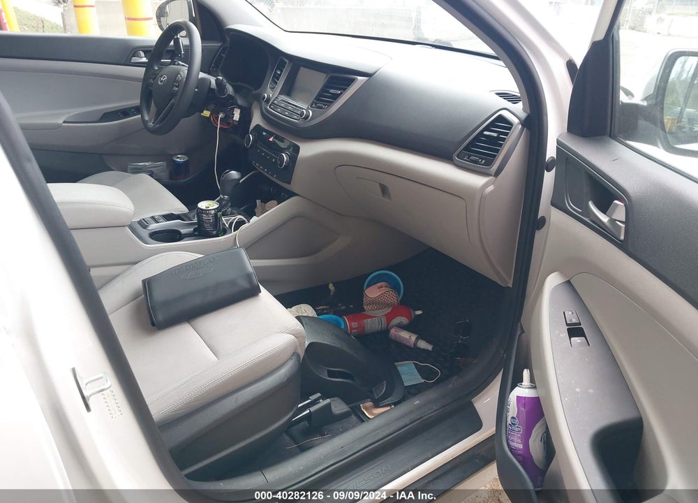 2018 HYUNDAI TUCSON SEL VIN: KM8J3CA43JU689584