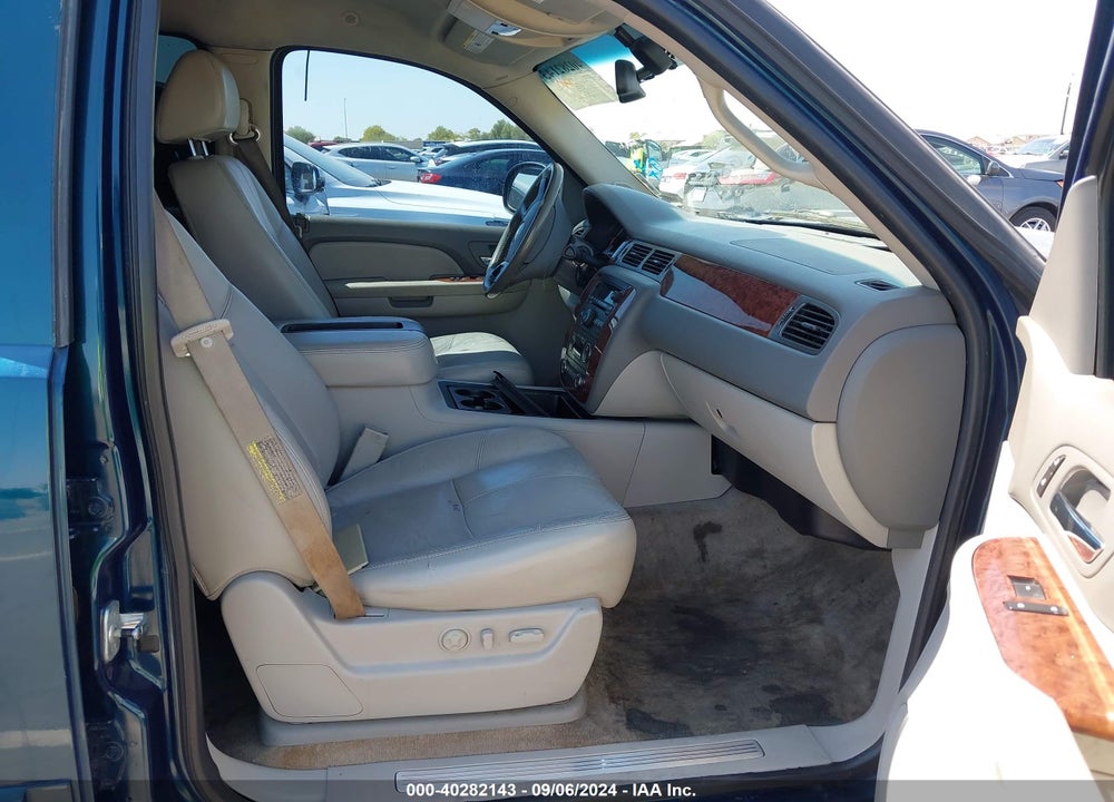 2007 CHEVROLET TAHOE LT VIN: 1GNFC13067R152655