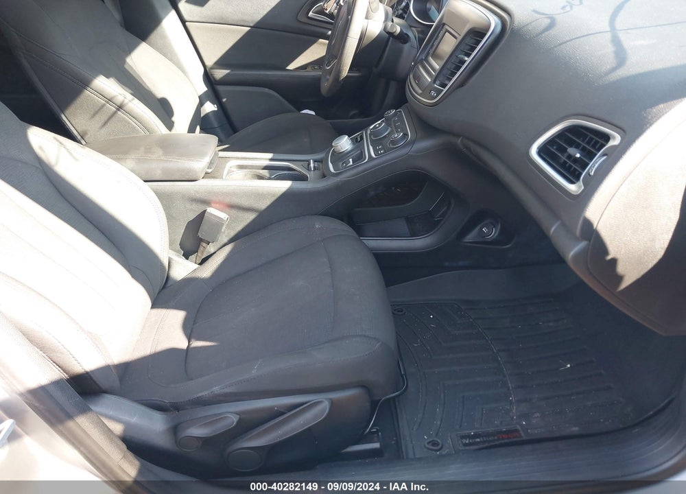 2016 CHRYSLER 200 LIMITED VIN: 1C3CCCAB8GN172784