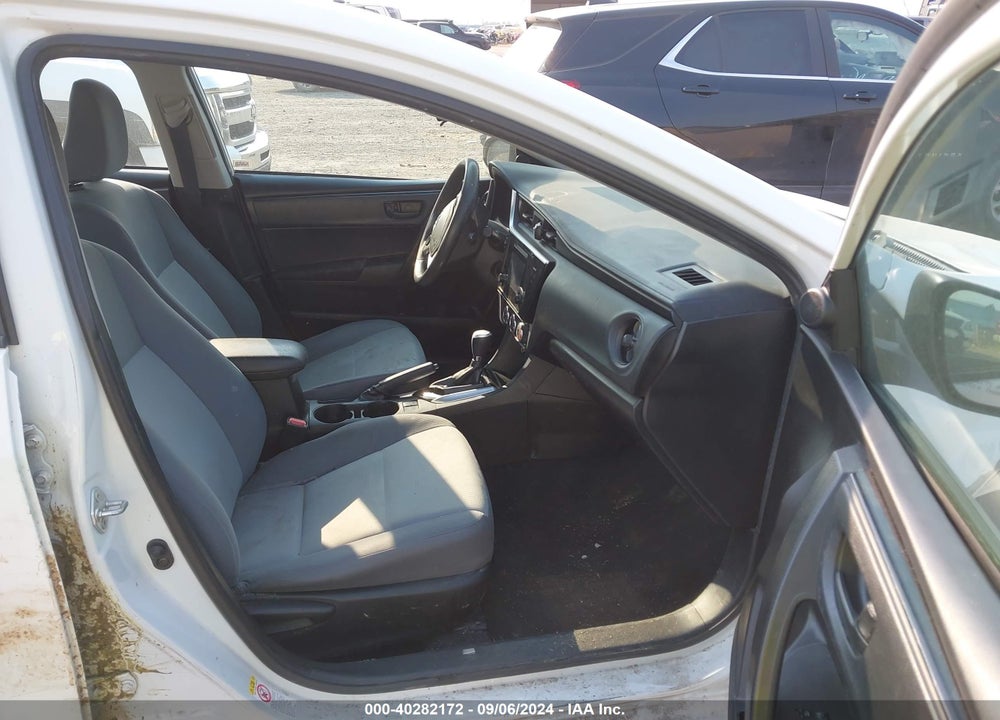 2017 TOYOTA COROLLA L VIN: 5YFBURHE8HP593576