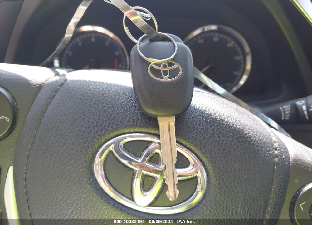 2019 TOYOTA COROLLA SE VIN: 5YFBURHEXKP946147