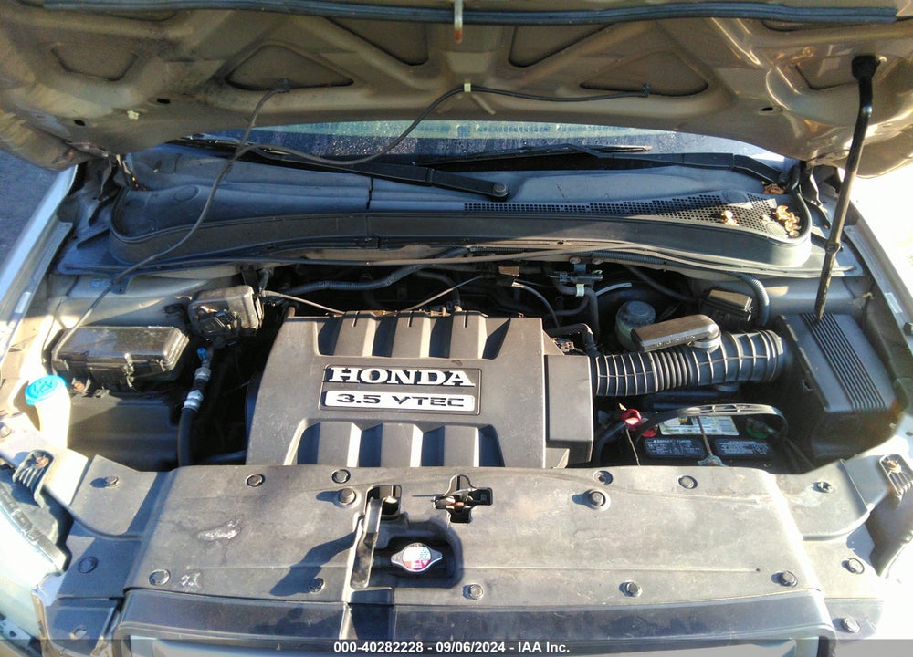 2006 HONDA PILOT EX VIN: 2HKYF18496H505464