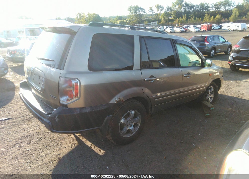 2006 HONDA PILOT EX VIN: 2HKYF18496H505464