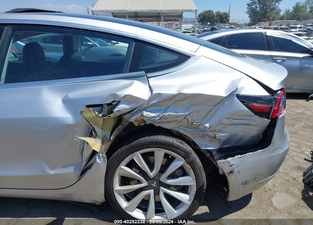 2018 TESLA MODEL 3 LONG RANGE/MID RANGE VIN: 5YJ3E1EA0JF048476