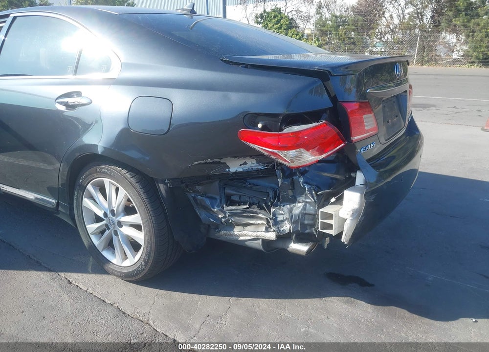 2010 LEXUS ES 350 VIN: JTHBK1EG2A2365475