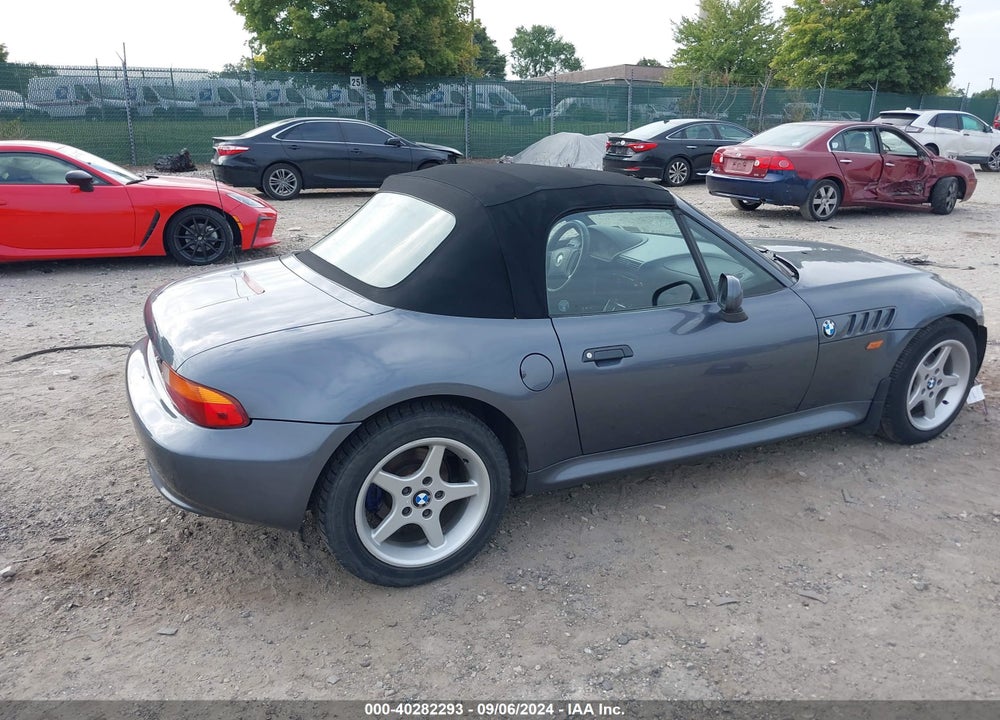 1999 BMW Z3 2.3 VIN: 4USCH9334XLF80410