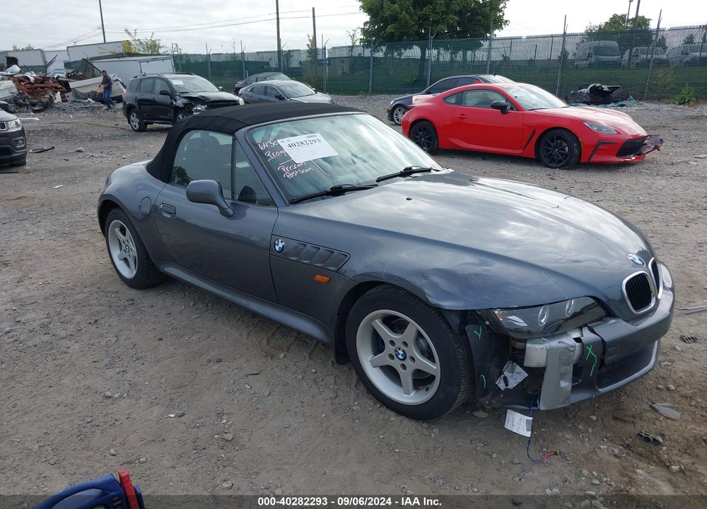 1999 BMW Z3 2.3 VIN: 4USCH9334XLF80410