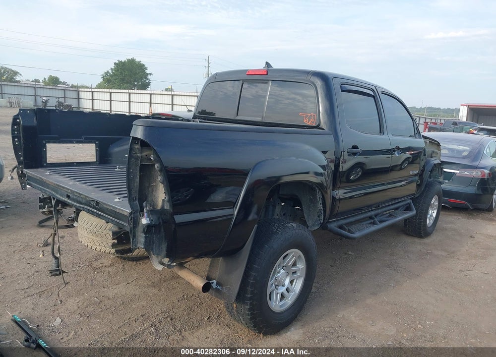 2015 TOYOTA TACOMA BASE V6 VIN: 5TFLU4EN3FX131114