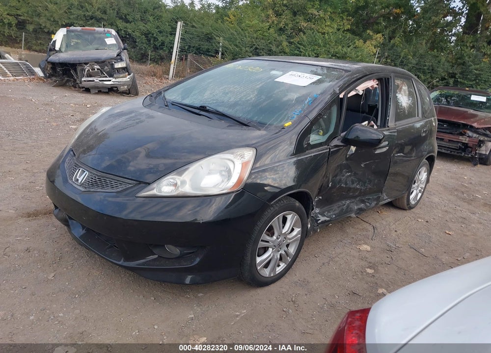 2010 HONDA FIT SPORT VIN: JHMGE8H41AC039684