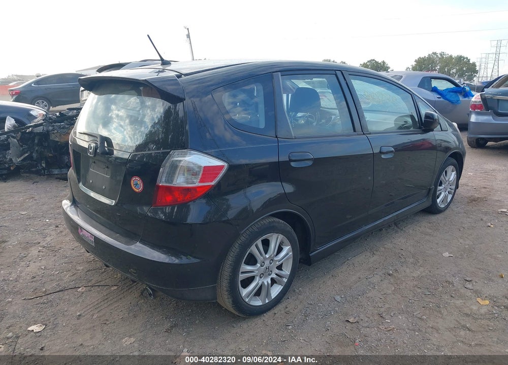 2010 HONDA FIT SPORT VIN: JHMGE8H41AC039684