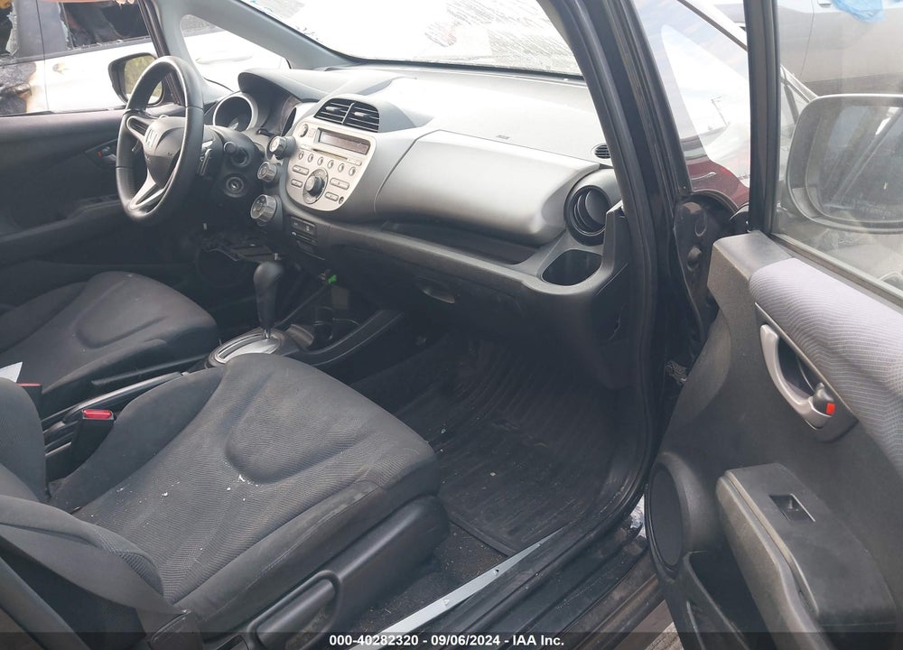 2010 HONDA FIT SPORT VIN: JHMGE8H41AC039684