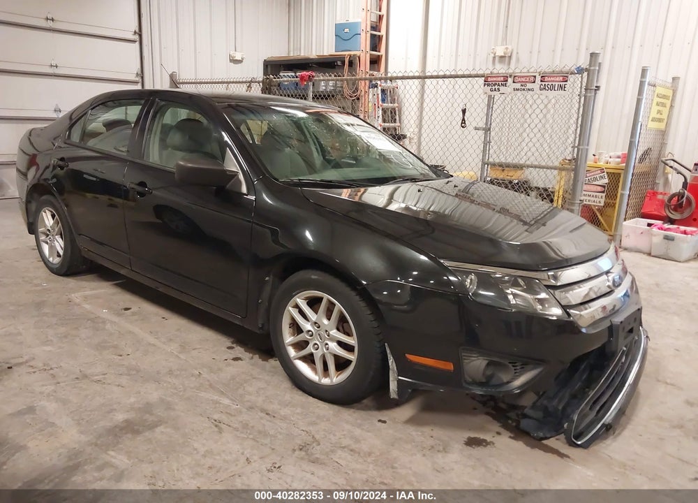 2010 FORD FUSION S VIN: 3FAHP0GA3AR286639