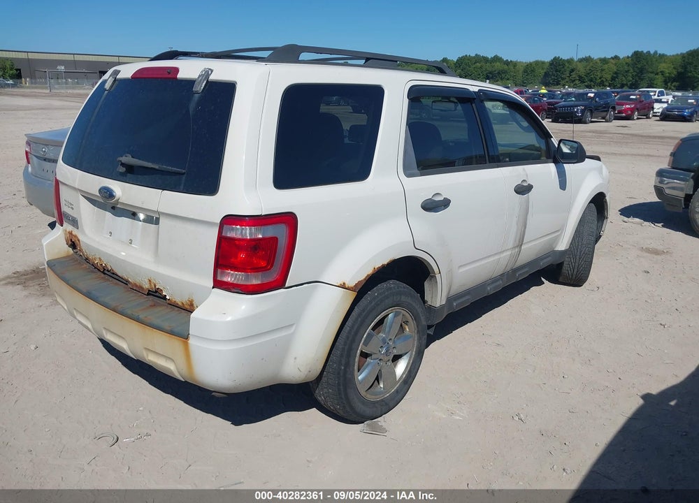 2009 FORD ESCAPE XLT VIN: 1FMCU03G19KA03304