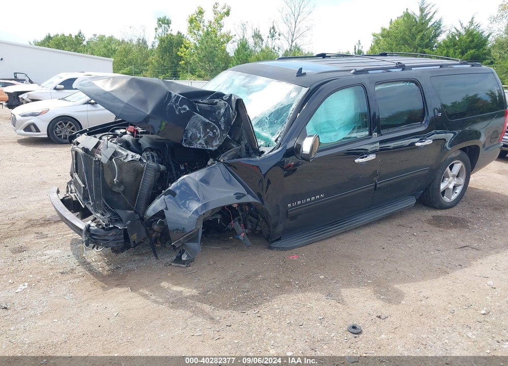 2014 CHEVROLET SUBURBAN 1500 LT VIN: 1GNSCJE01ER151728