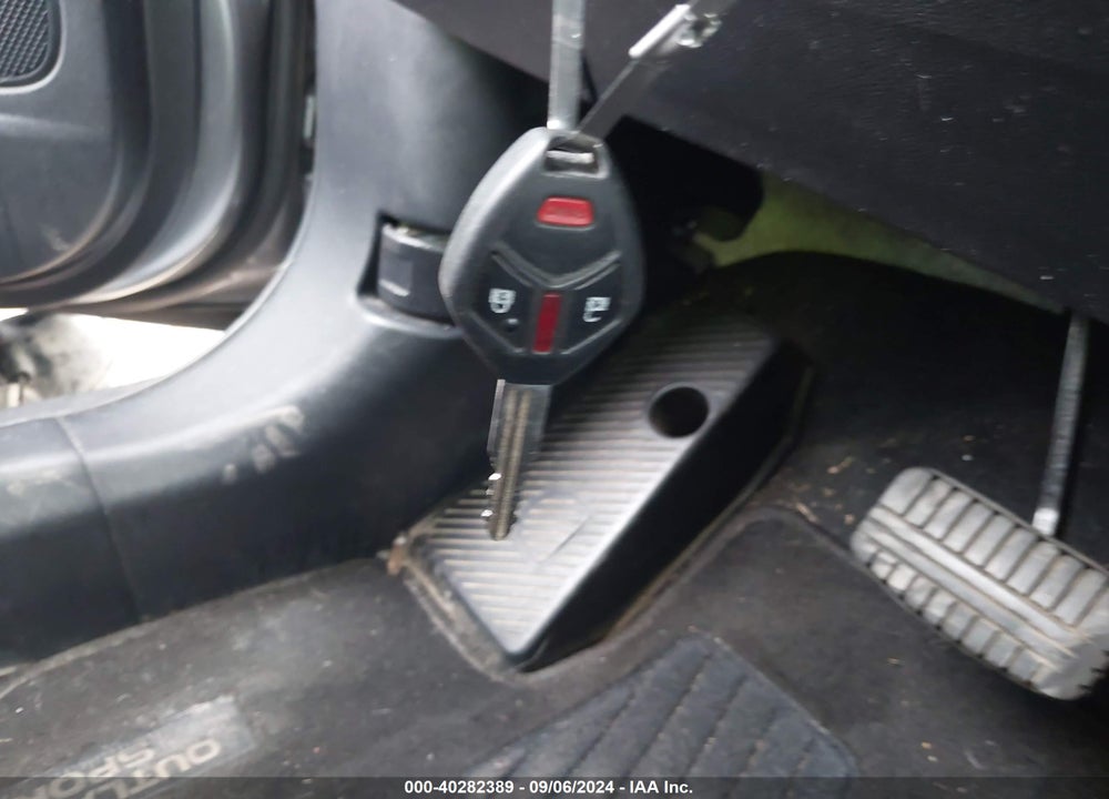 2011 MITSUBISHI OUTLANDER SPORT ES VIN: JA4AP3AU6BZ019714