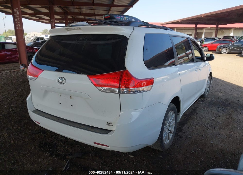 2011 TOYOTA SIENNA LE VIN: 5TDJK3DC2BS004555