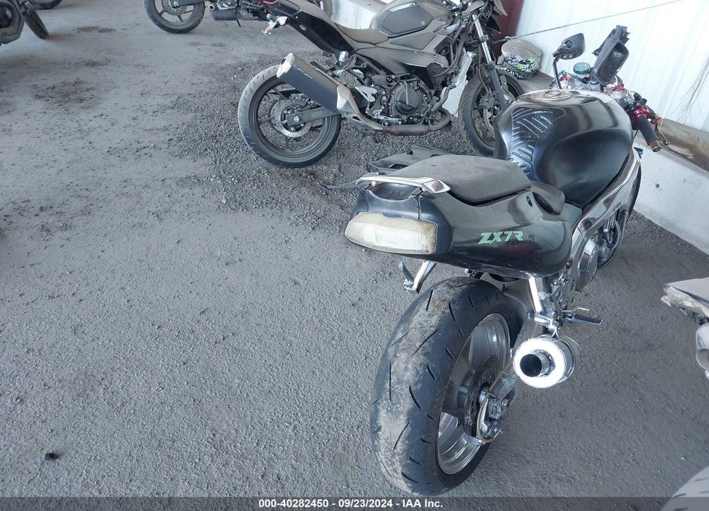 1994 KAWASAKI ZX750 L VIN: JKAZXDL12RA023439