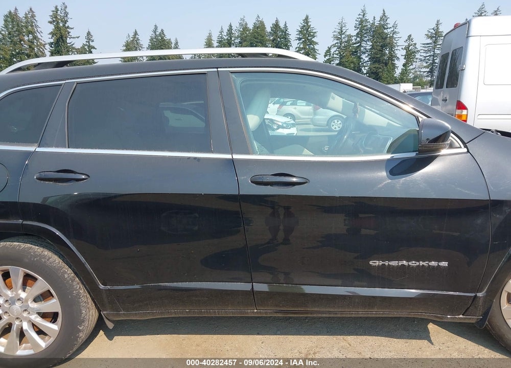 2018 JEEP CHEROKEE OVERLAND 4X4 VIN: 1C4PJMJX2JD597970