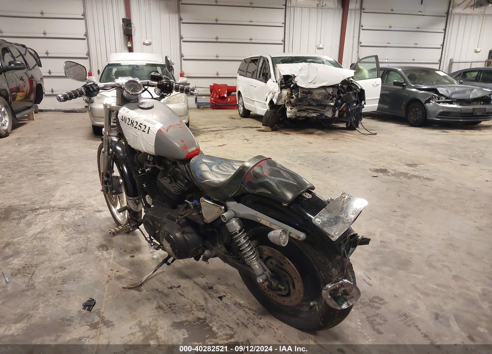 2002 HARLEY-DAVIDSON XL883 C VIN: 1HD4CJM162K157720