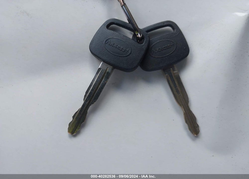 1999 TOYOTA CAMRY CE VIN: 4T1BG22K4XU472070