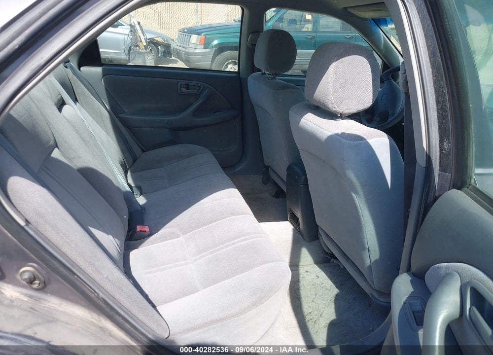 1999 TOYOTA CAMRY CE VIN: 4T1BG22K4XU472070