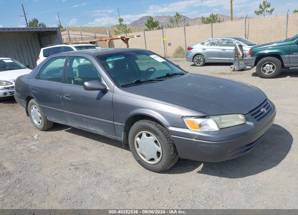 1999 TOYOTA CAMRY CE VIN: 4T1BG22K4XU472070